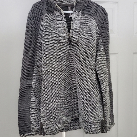 Werid Fish Quarter Zip Active Macaroni Cement - Picture 2 of 3